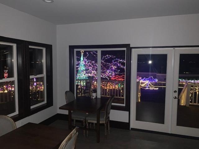 Anchorage Inn B&B Купвил Екстериор снимка
