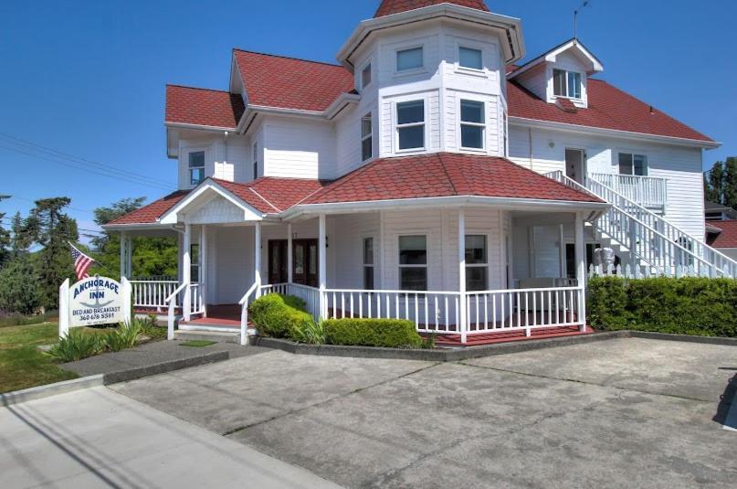 Anchorage Inn B&B Купвил Екстериор снимка